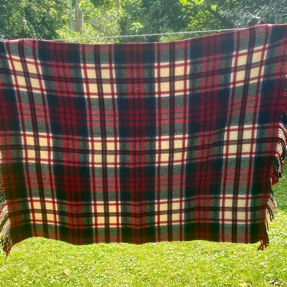 Vintage Curvon wool blanket 45x35 - Picture 3 of 7
